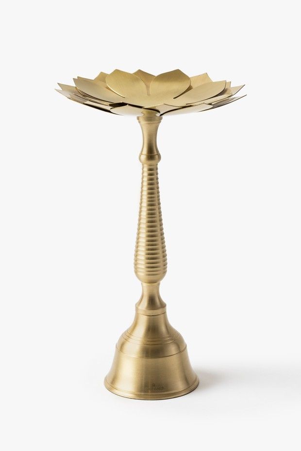 Lotus Candle Stand