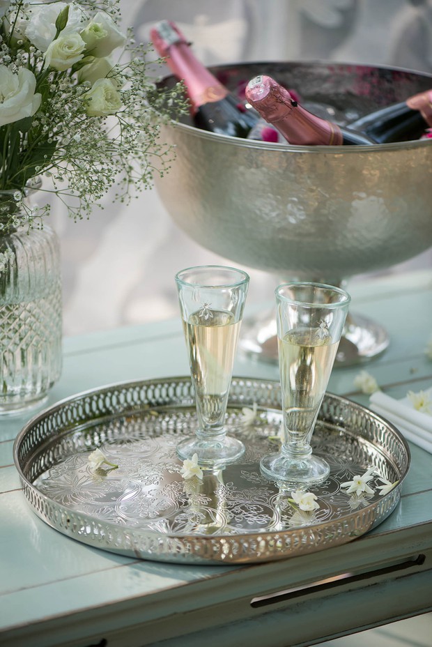 Drinkware & Bar